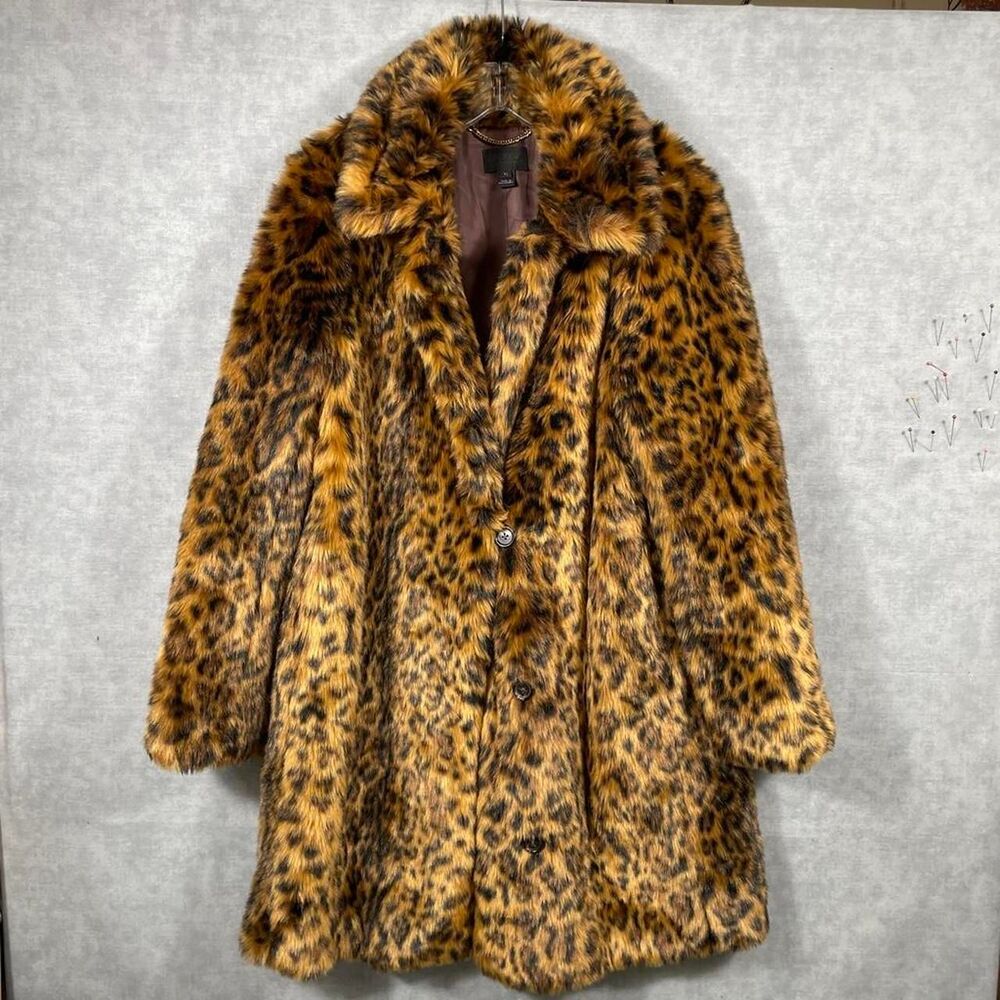 Leopard print faux fur coat